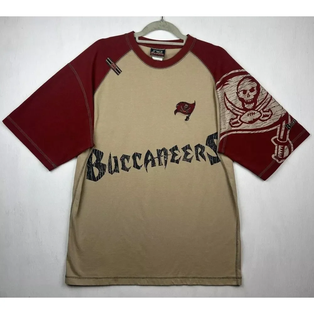 Vintage No Huddle NFL Mens XL Red & Beige 2004 Tampa Bay Buccaneers T-Shirt